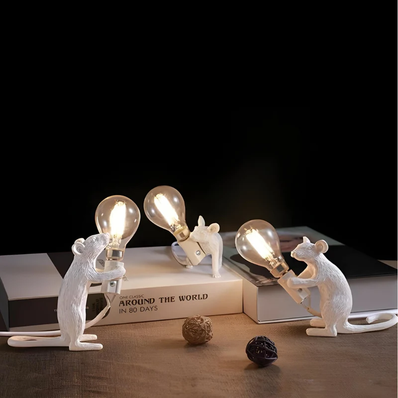 Design Muis Tafellamp | Decoratieve Tafellamp van Resin met Lichtbron – Goud of Wit