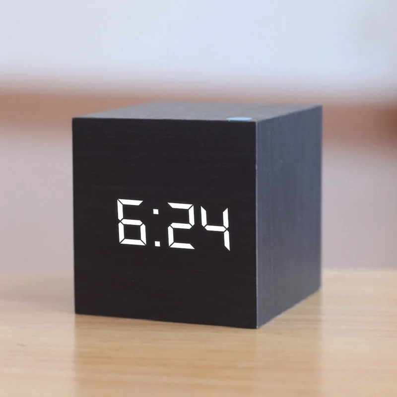 Digitale LED Wekker – Minimalistisch Vierkant Klokje met Nachtmodus | Sansoti