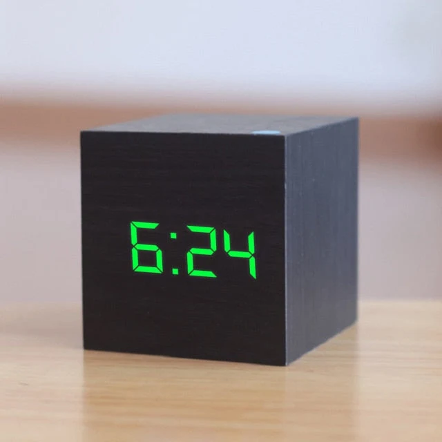 Digitale LED Wekker – Minimalistisch Vierkant Klokje met Nachtmodus | Sansoti