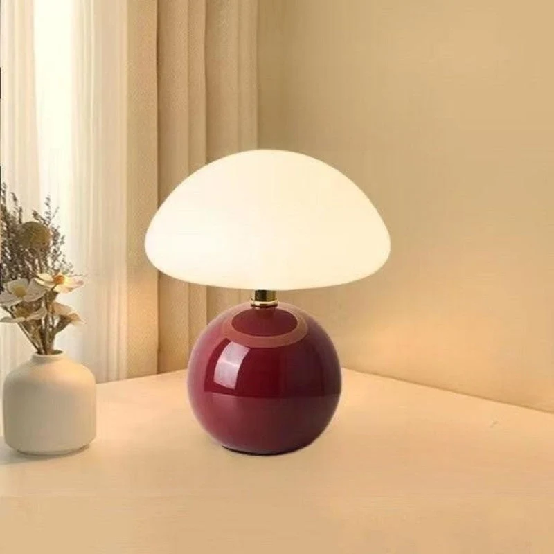 Franse paddenstoel tafellamp van keramiek met verstelbaar warm licht in Bauhaus stijl | Sansoti