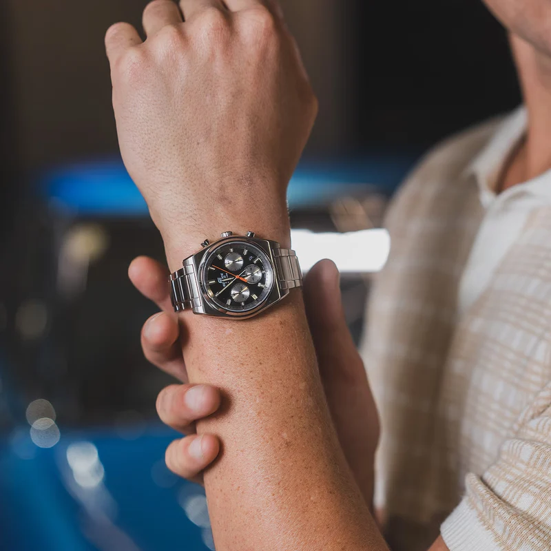 Casio Edifice EFB-730D-1AVUEF Herrenuhr • Saphirglas • 10 Bar