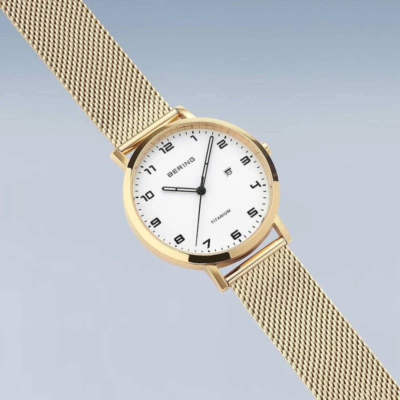 Bering Titanium 18634-334 Damenuhr • Saphirglas • Titan