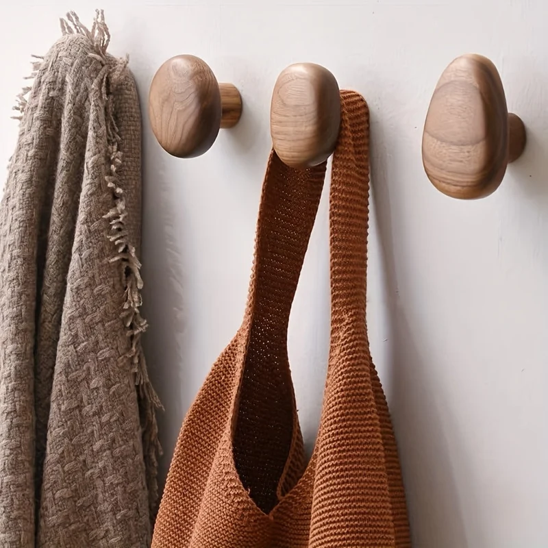 Natuurlijke Houten Wandhaken met Organische Vorm – Design Wandhaken voor Hal & Badkamer