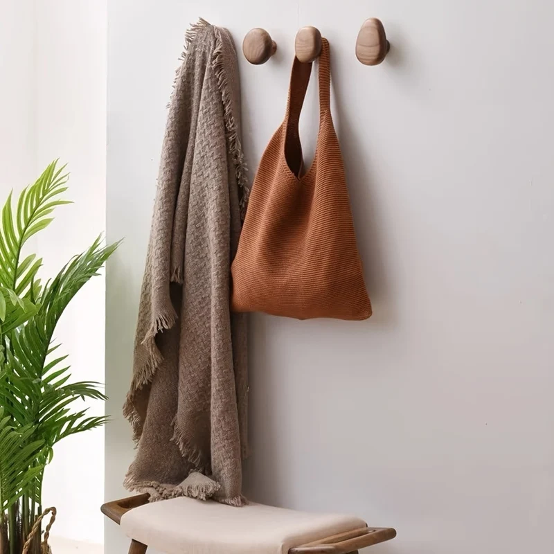 Natuurlijke Houten Wandhaken met Organische Vorm – Design Wandhaken voor Hal & Badkamer