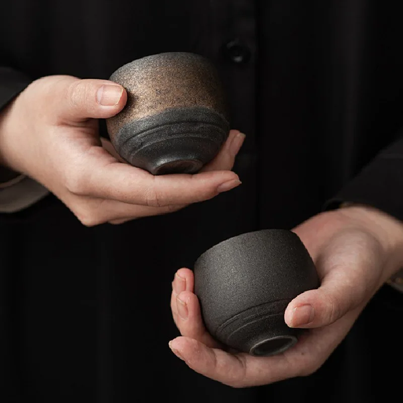 Handgemaakte espressokopjes van ambachtelijk keramiek voor espresso en koffieritueel | Sansoti
