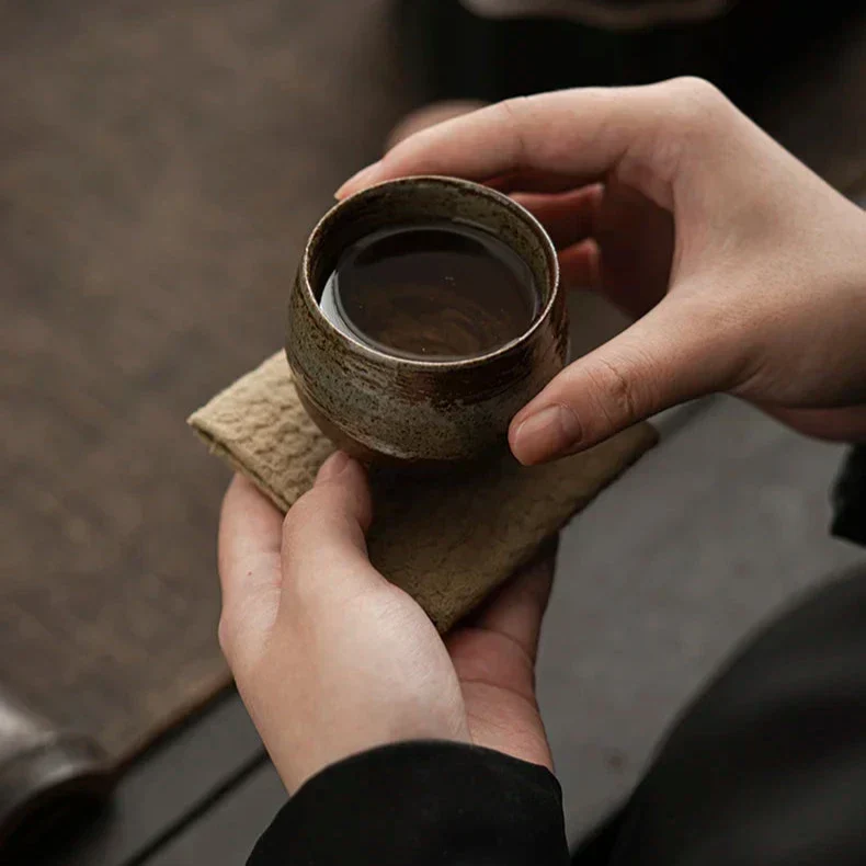 Handgemaakte espressokopjes van ambachtelijk keramiek voor espresso en koffieritueel | Sansoti