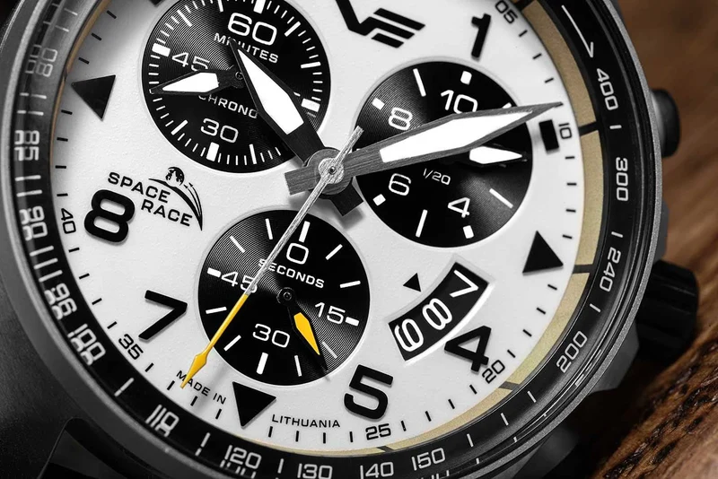 Vostok Europe Space Race 6S30-325A743 Herrenuhr • 20 ATM • Full Luminous Dial
