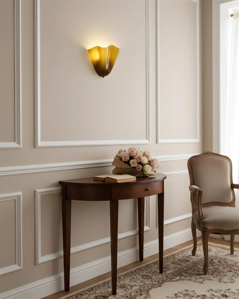 Design Wandlamp van Handgeblazen Glas – Sculpturale Wandverlichting voor Modern Interieur