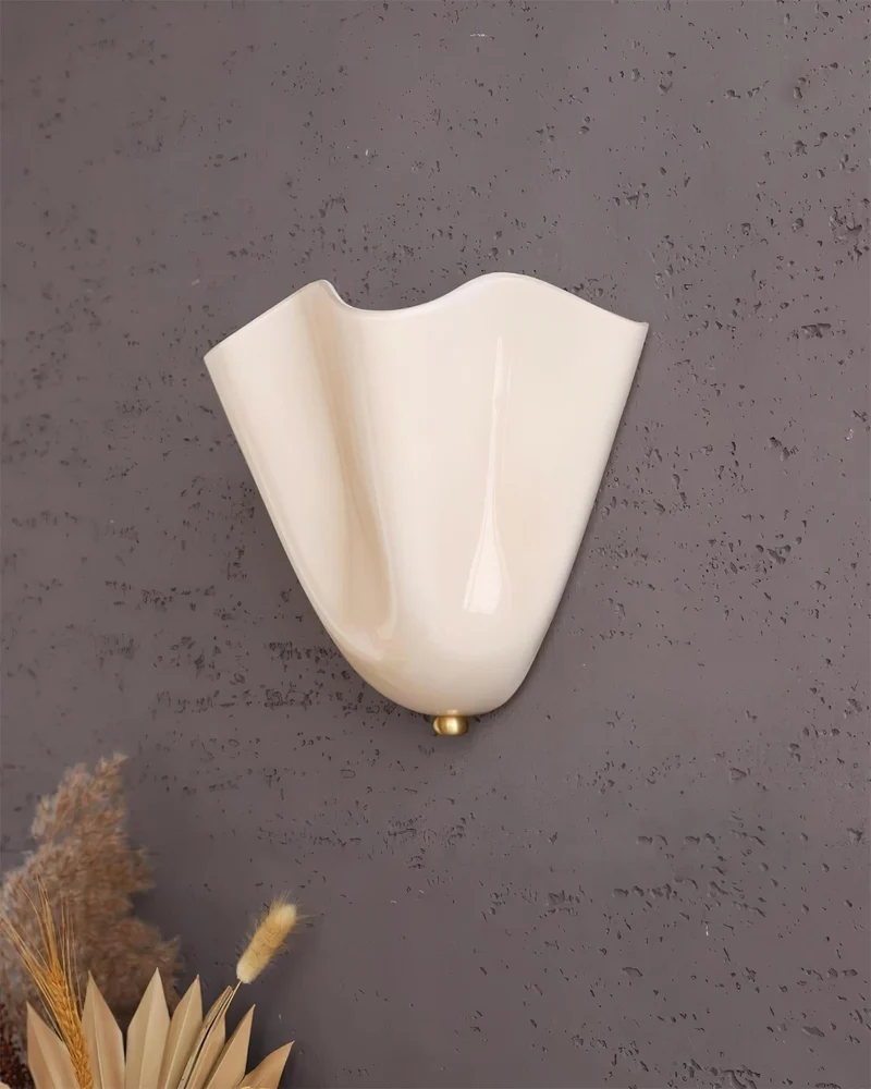 Design Wandlamp van Handgeblazen Glas – Sculpturale Wandverlichting voor Modern Interieur