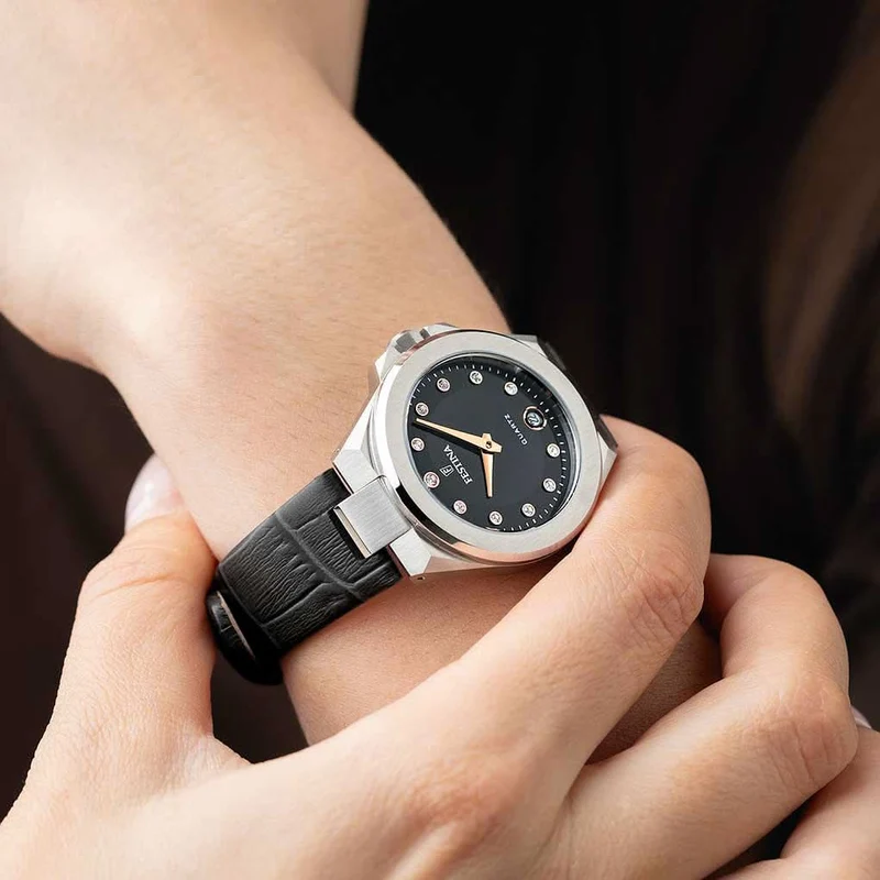 Festina Mademoiselle F20701/5 Damenuhr • Elegantes Kristall-Design • Edelstahl & Leder