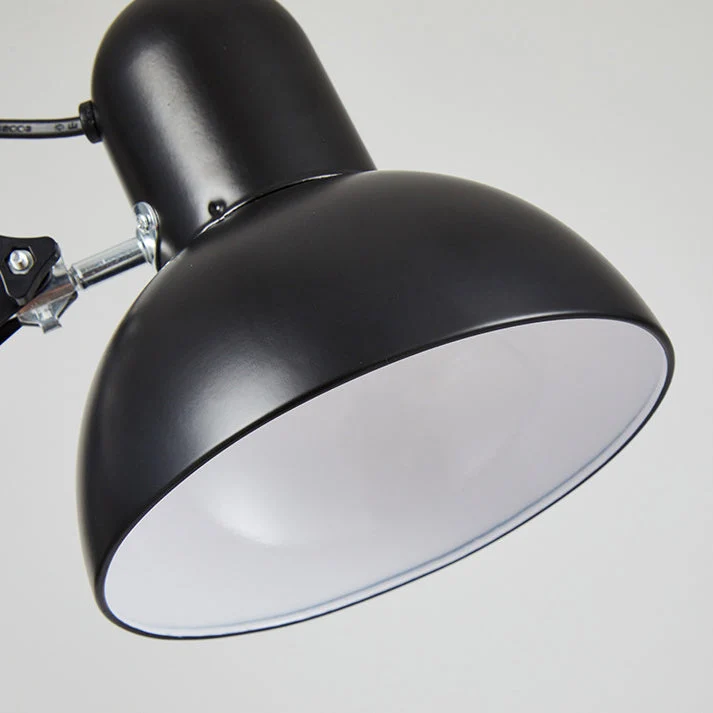 Minimalistische Design Tafellamp Van Metaal Met Strakke Vormgeving | Sansoti
