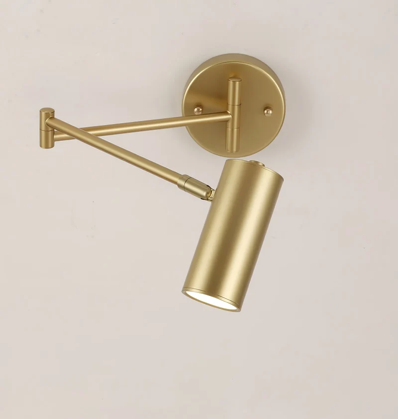 Verstelbare LED Wandlamp van Messing of Zwart Metaal met Draaibare Arm en Cilindrische Spot voor Slaapkamer en Badkamer | Sansoti