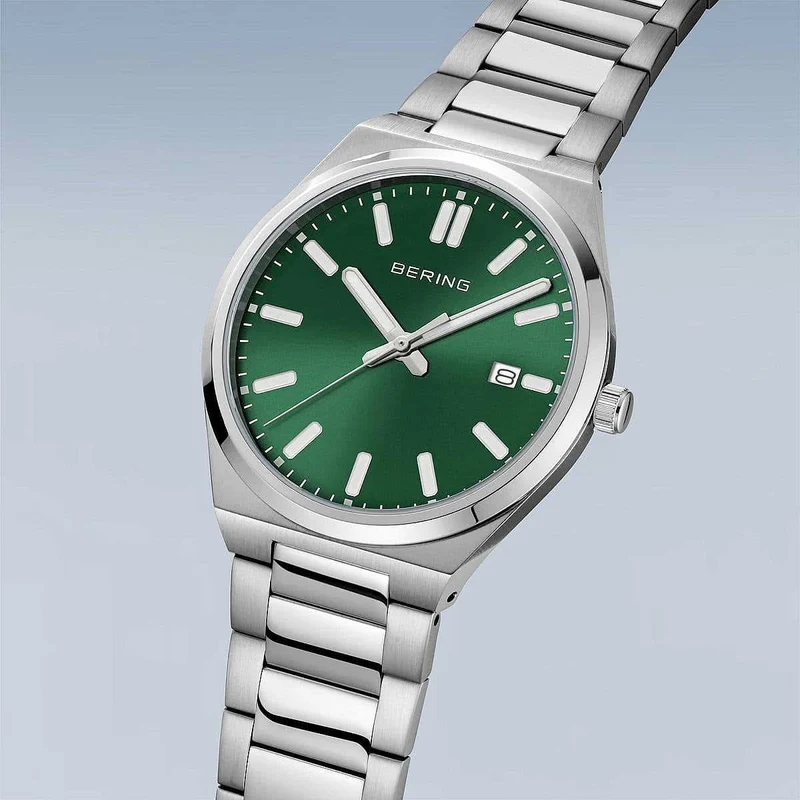 Bering Classic 17639-708 Herrenuhr • Kratzfestes Saphirglas • Flaches Design