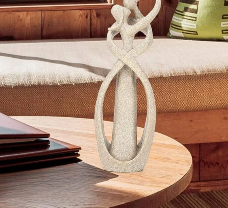 Abstract Liefdesbeeld van Zandsteen – Decoratief Sculptuur voor Interieur | Sansoti