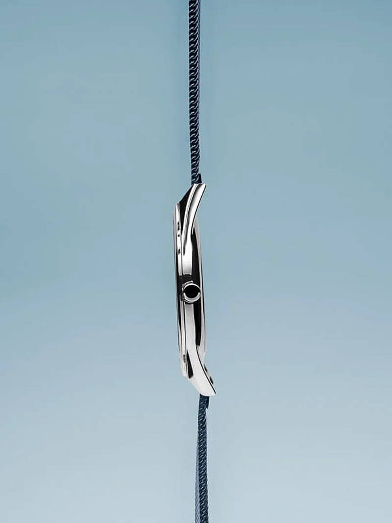 Bering Ultra Slim 17031-307 Damen • Saphirglas • Schlankes Milanaise-Design