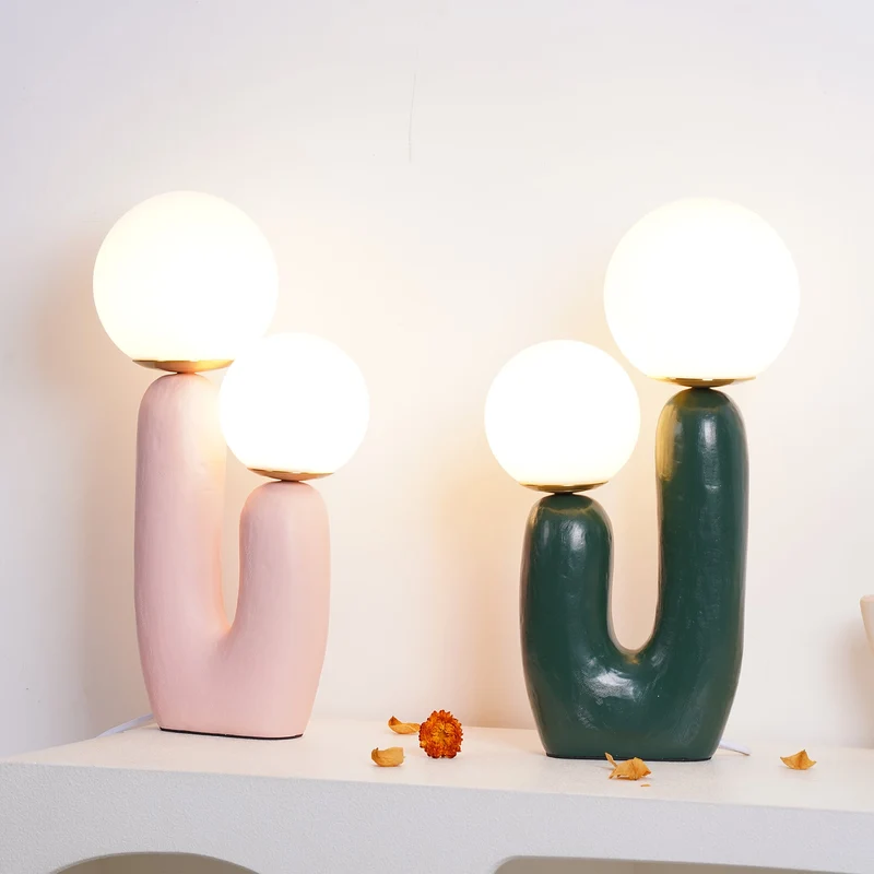 Tafellamp met Harsbehuizing en G9-Fitting – Keramische Oo-Collectielamp in Wit, Roze, Groen of Terra Cotta | Sansoti