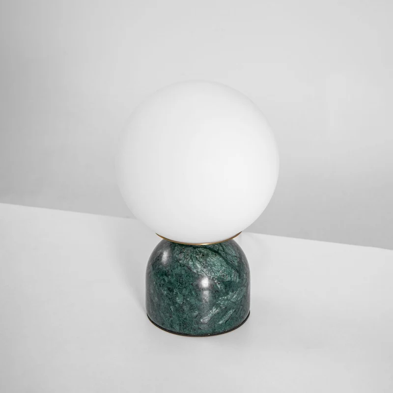 Marmeren Tafellamp met Glazen Bol – Scandinavisch Design voor Sfeervol Accent | Sansoti