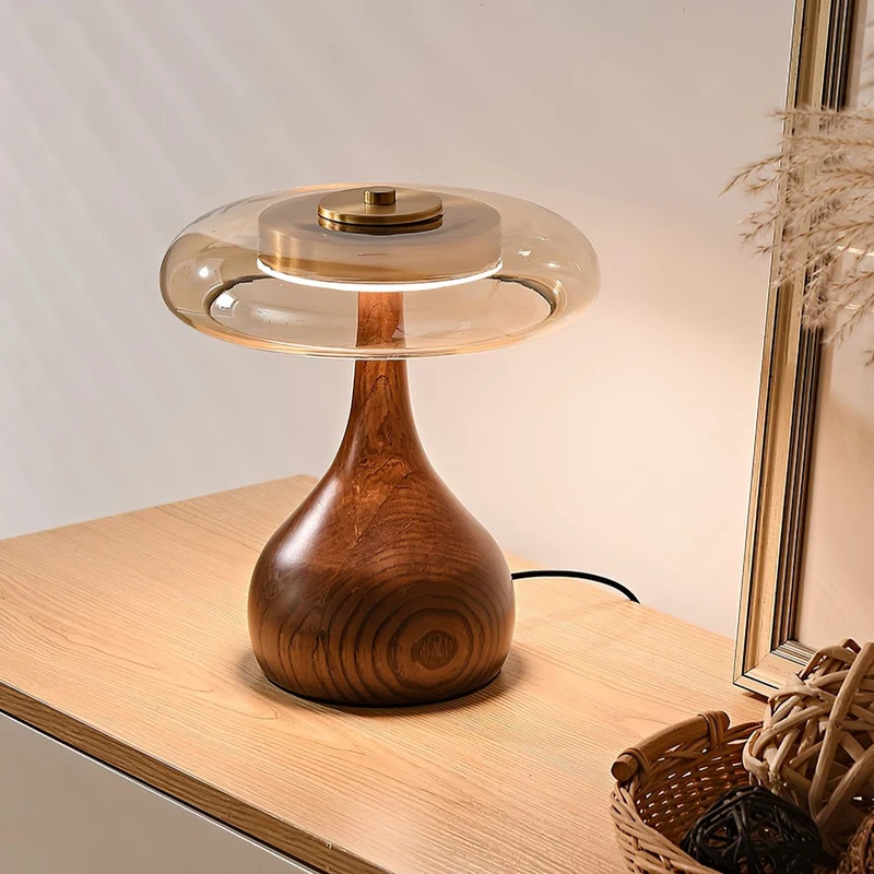 Tafellamp met Gebogen Houten Voet en Amberen Glazen Kap - Modern Scandinavisch Design - Warmwit Licht - Plug-in 150 cm Snoer - ø 8,7" - 2 Hoogtes | Sansoti