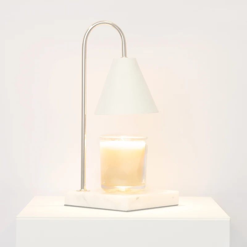 Luxe Kaarsverwarmer Lamp Met Tijdloze Marmeren Afwerking En Vlamloze Warmte | Sansoti