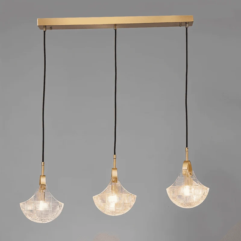 Sculpturale Hanglamp Met Drie Glazen Kappen En Warm Sfeervol Licht | Sansoti