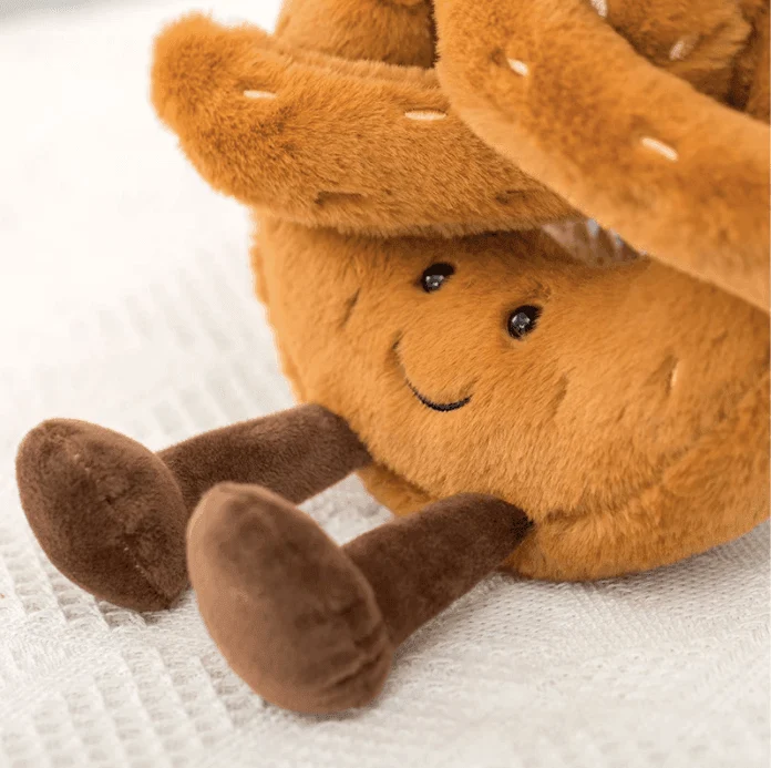 Zacht pluche knuffelbrood in speelse vormen voor kinderen en volwassenen | Sansoti