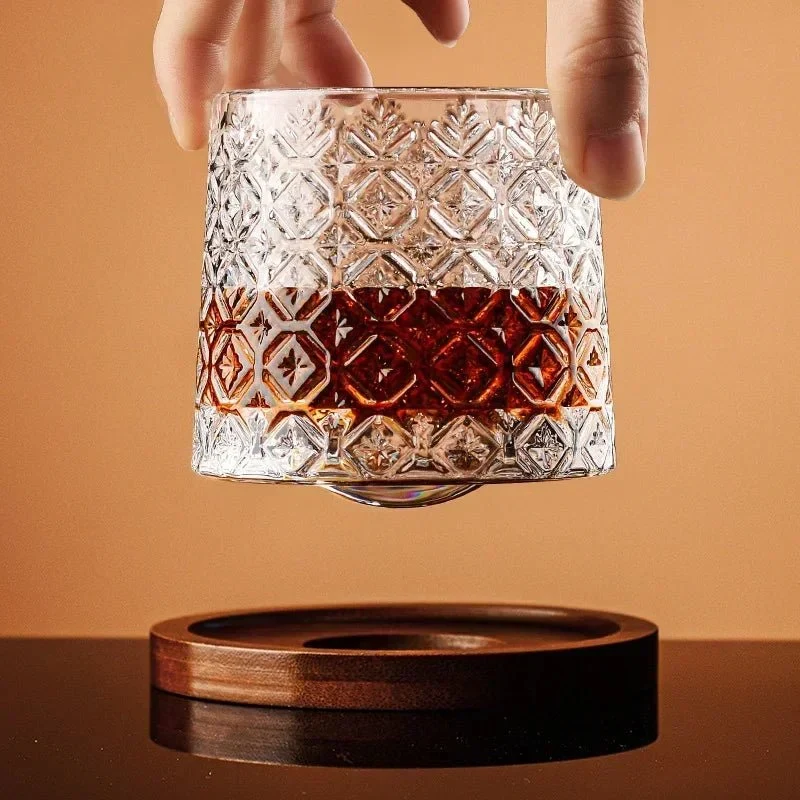 Kristallen Whiskyglazen Met Ronde Bodem En Houten Onderzetter | Sansoti