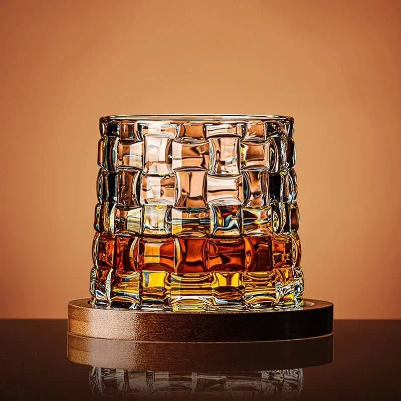 Kristallen Whiskyglazen Met Ronde Bodem En Houten Onderzetter | Sansoti