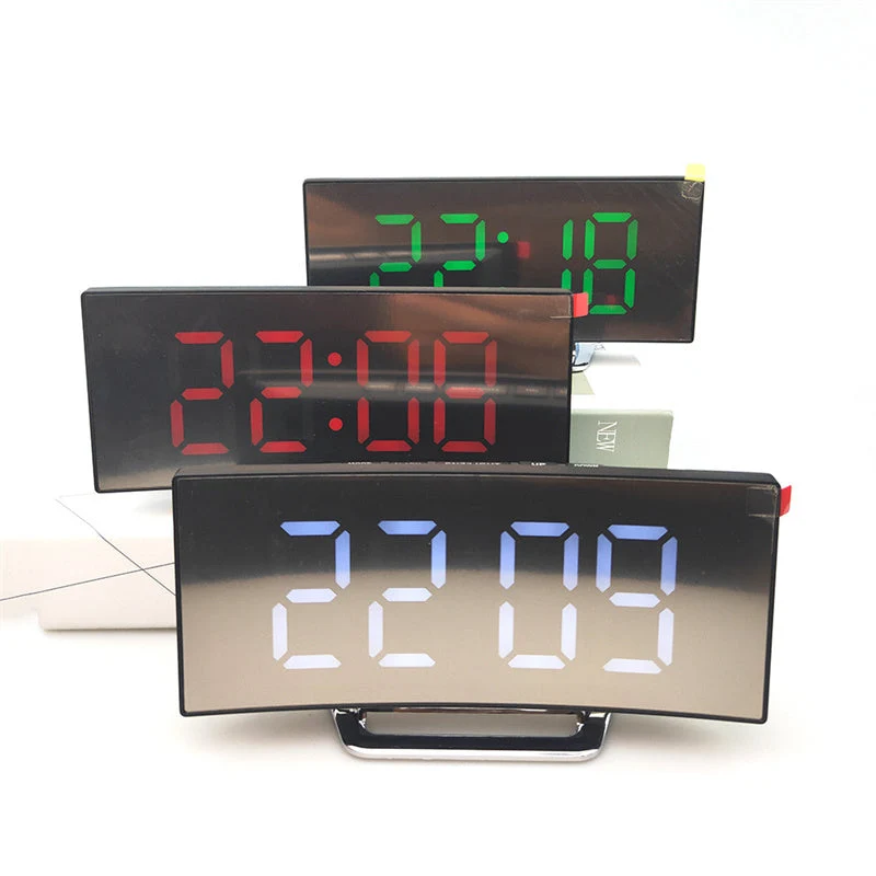 Digitale wekker LED gebogen scherm kunststof zwart slaapkamer bureau klok minimalistisch design | Sansoti