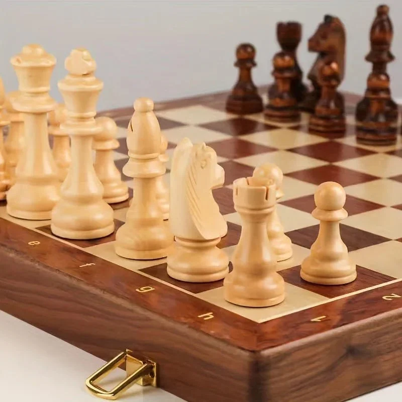 Schaakspel Massief Hout Opvouwbaar Bord Premium Handgemaakte Schaakstukken Klassiek Strategisch Bordspel | Sansoti