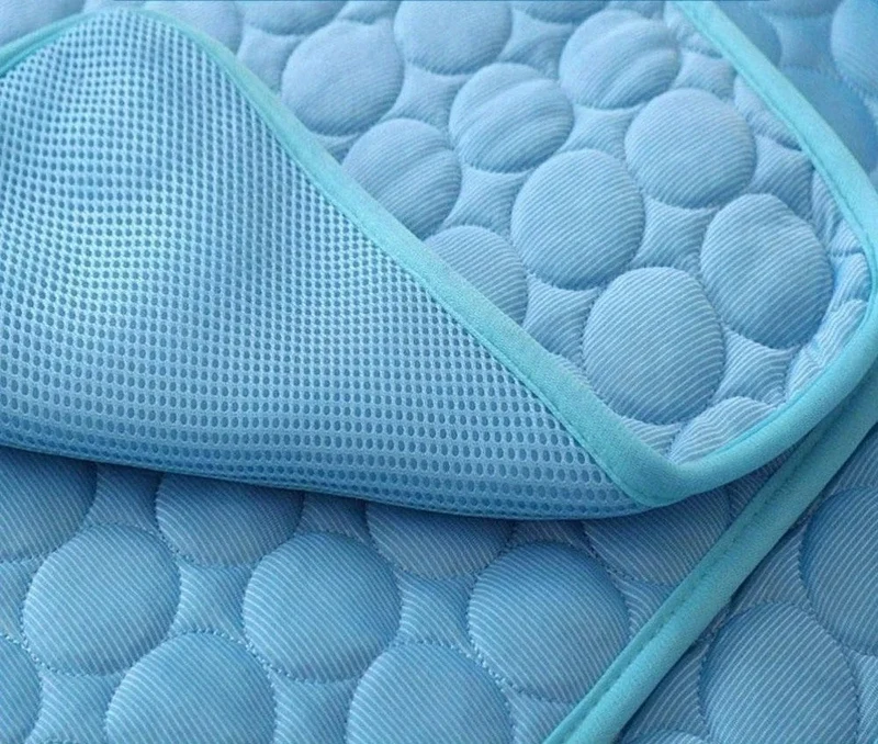 Koelmat voor Huisdieren Zomers Comfort Hond Kat Ademend Zijde Textiel Verkoelend Ligkussen Vierkant Koel | Sansoti