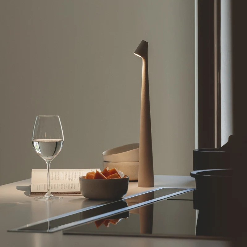 Dimbare LED Tafellamp met Elegante Afwerking en Warm Licht voor Sfeervolle Verlichting in Elke Ruimte | Sansoti