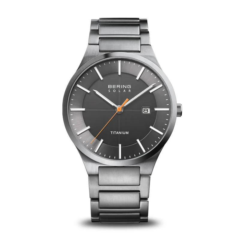 Bering Solar 15239-779 Herrenuhr Silber • Saphirglas • Titanarmband
