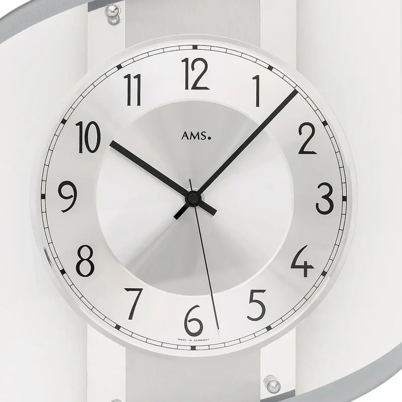 AMS F5516Q Wanduhr Naturholz • Facettiertes Mineralglas • Aluminium-Zifferblatt
