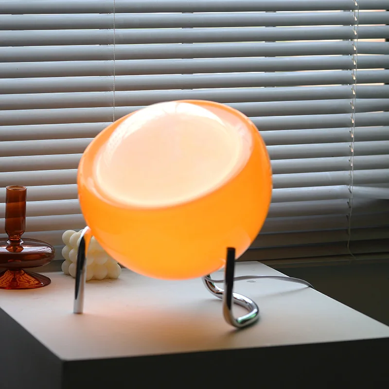 Glazen Bolvormige Tafellamp LED Oranje Retro Slaapkamer Woonkamer Nachtkastje Bureaulamp Bauhaus Nordic Sfeerverlichting Decoratief | Sansoti