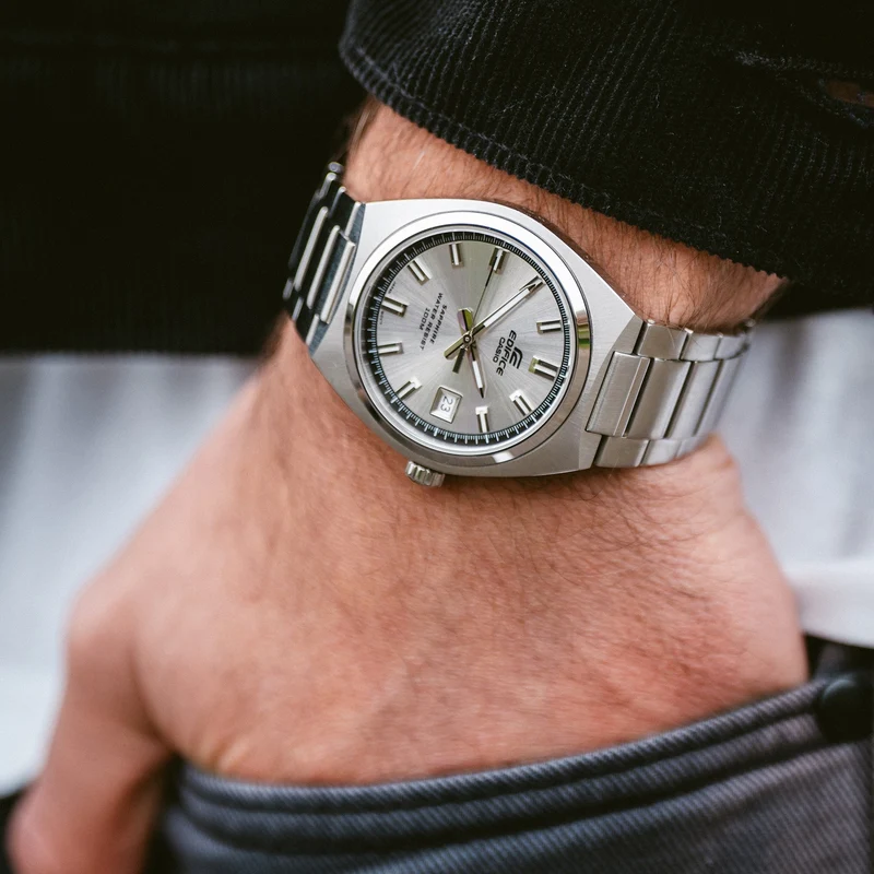 Casio Edifice EFB-109D-7AVEF Herren Armbanduhr Silber • Saphirglas • 10 bar wasserdicht