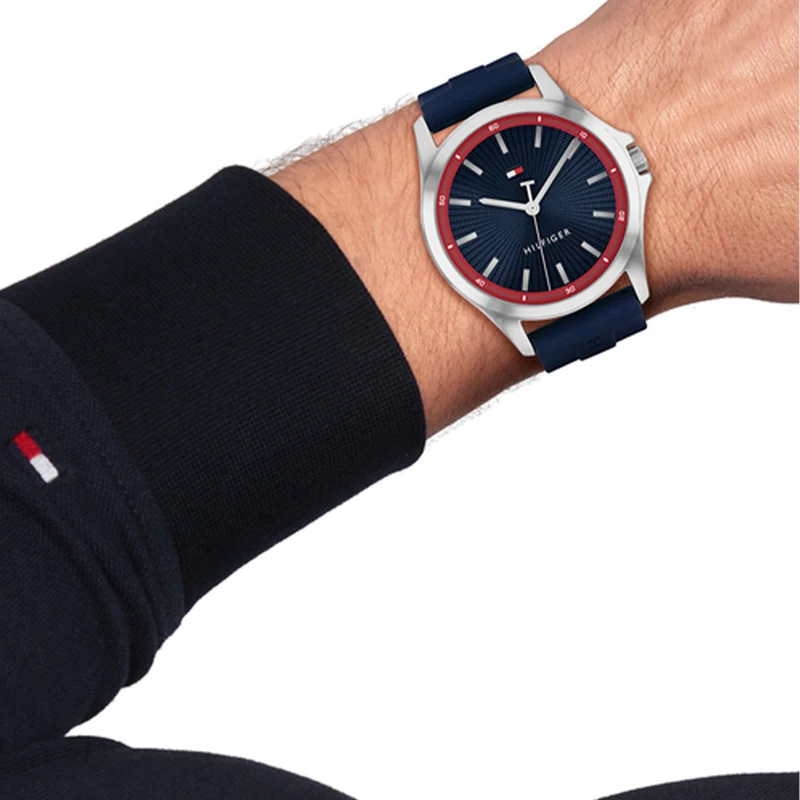 Tommy Hilfiger Bruce 1710738 Herren Armbanduhr Blau • Japanisches Quarzwerk • Silikonarmband