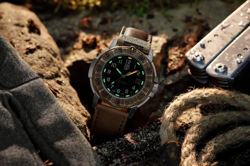 Luminox Adventure Watch XL.1301.LG Herren Armbanduhr Braun • Saphirglas mit AR-Beschichtung • Luminox Light Technology