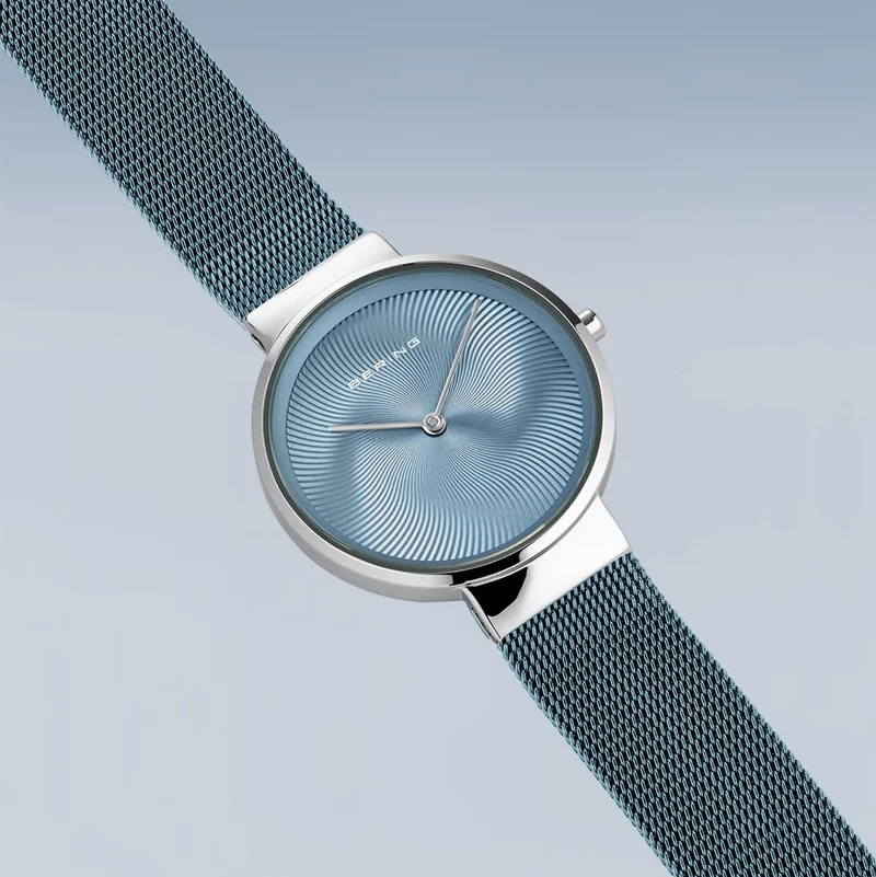 Bering Classic 19031-308 Damenuhr • Saphirglas • Milanaise