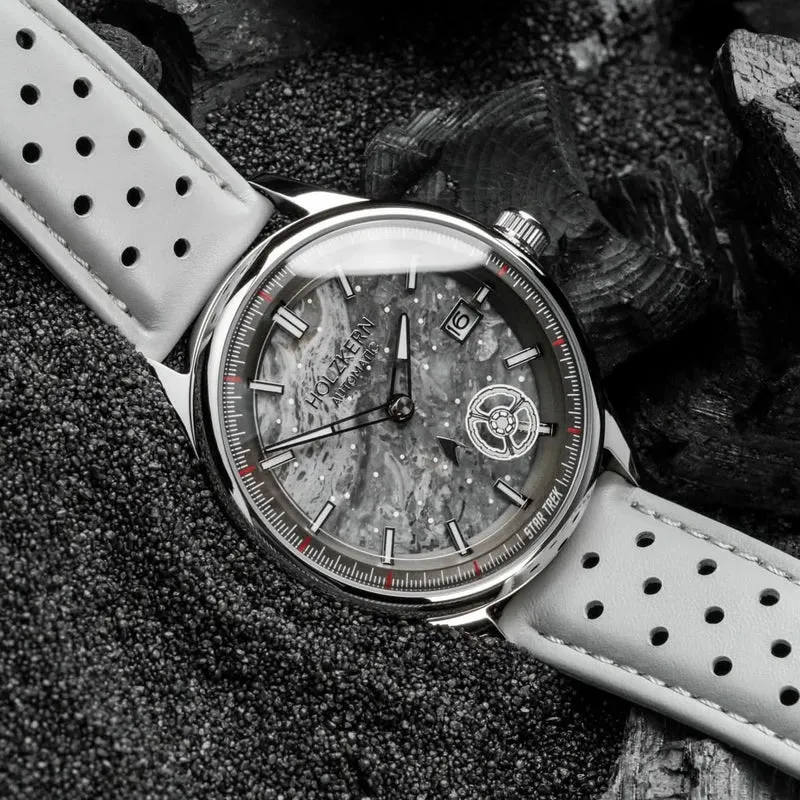 Holzkern DS9 HOLZKERN-DS9 Uhr • Einzigartiges Marmor-Zifferblatt • Lumineszierende Zeiger