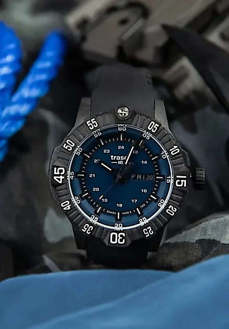 Traser P99 Q Tactical Blue 110724 Herrenuhr • trigalight • Saphirglas