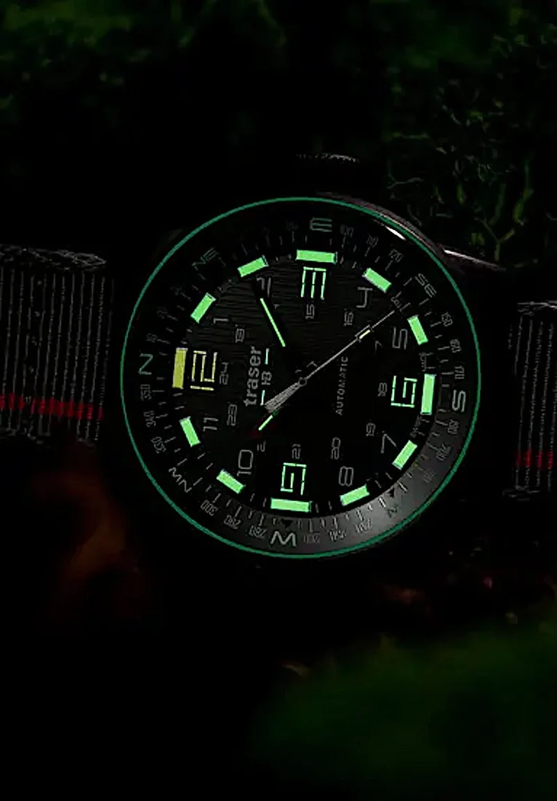 Traser P68 Pathfinder Automatic 110593 Herrenuhr • Trigalight T100 • Swiss Made