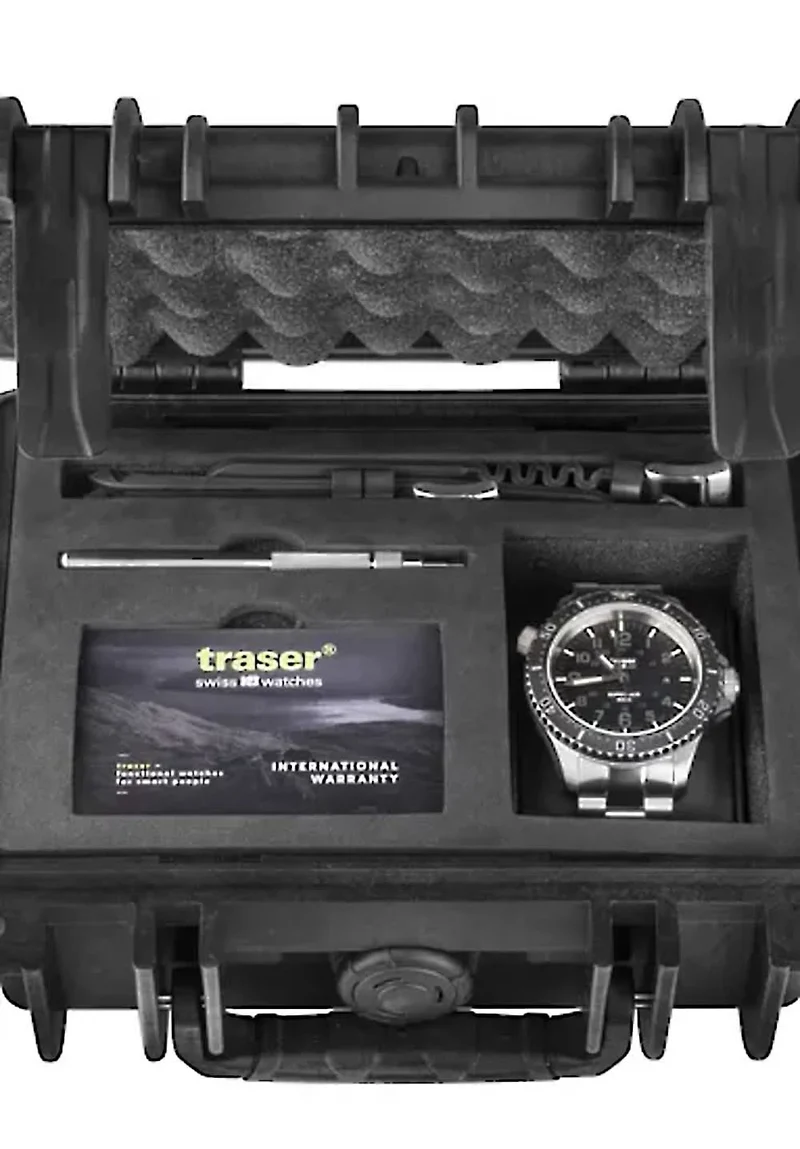 Traser P67 Diver 109373 Herrenuhr • Trigalight • 50 bar