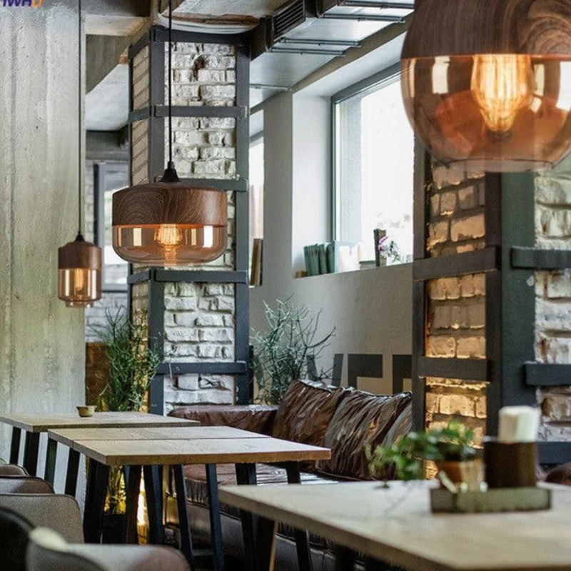 Scandinavische Hanglamp met Glazen Kap – Dimbaar Plafondlicht met Houtafwerking | Sansoti