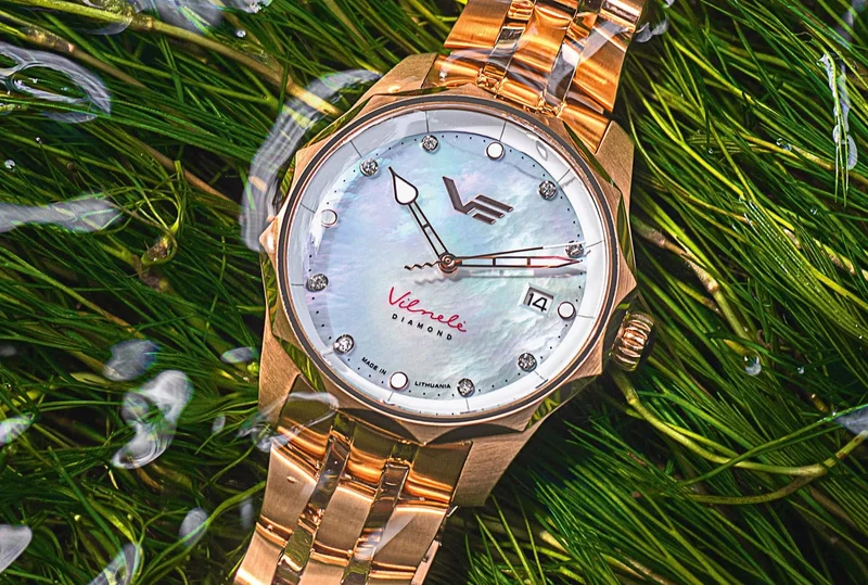 Vostok Europe Vilnelė VS42-125B754B Damenuhr • Solar-Antrieb • Echte Diamanten