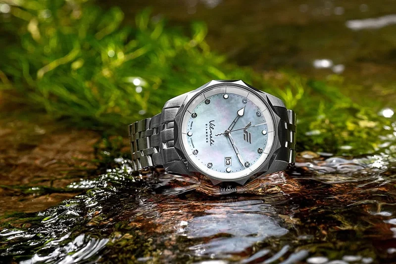 Vostok Europe Vilnelė VS42-125A755B Damenuhr • Solar-Chronograph • Diamant-Indizes