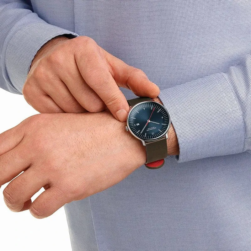 Mondaine Doppio MLE.41240.LGV Herrenuhr • Veganes Traubenleder • Schweizer Saphirglas
