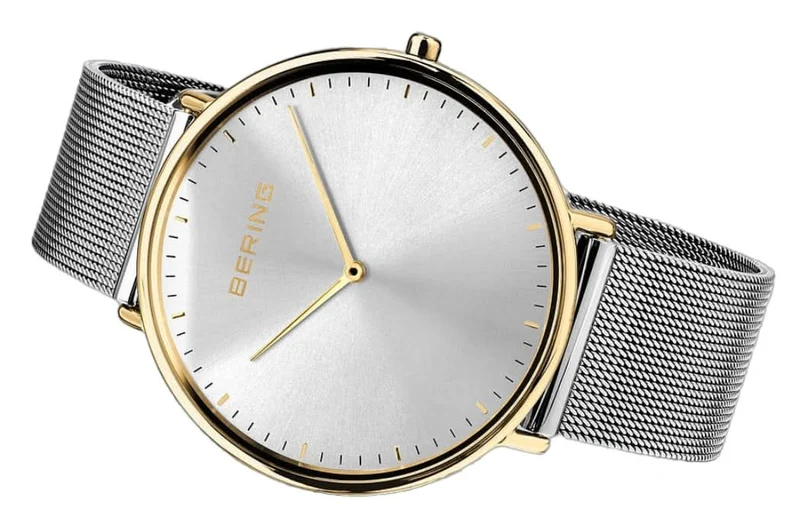 Bering Classic 11938-007 Herrenuhr • Kratzfestes Saphirglas • Leichtes Titan