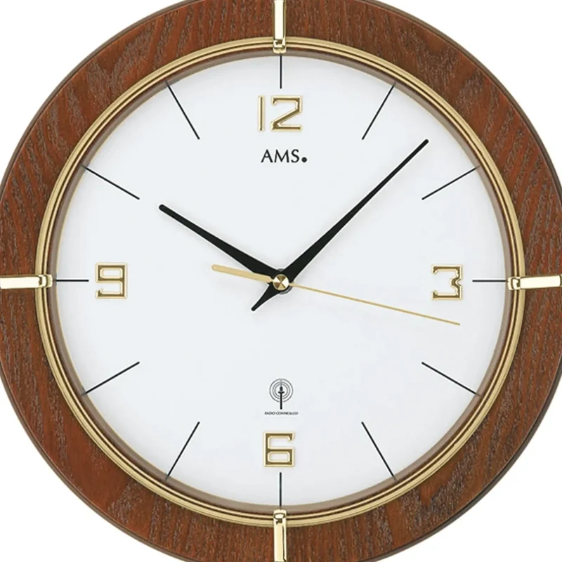 AMS W9432 Wanduhr Nussbaum • Goldfarben bedrucktes Mineralglas • Aufgelegte Zahlen