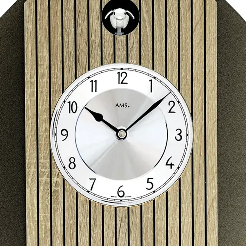 AMS W7495 Wanduhr Sonoma • Quarz-Pendelwerk mit Kuckuck • Automatische Nachtabschaltung