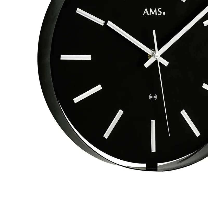 AMS F5586 Wanduhr Schwarz/Silber • Funkwerk • Aufgelegte Indices